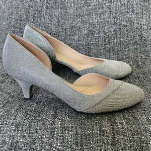 Naturalizer 8 Deva Silver Pumps